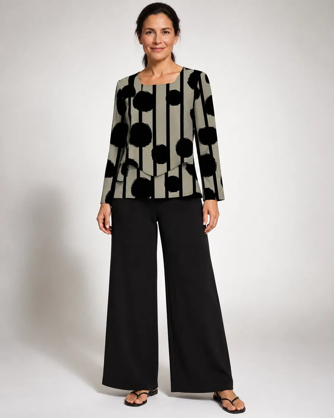 Leocadia™ | Conjunto de Lunares con Pantalón Negro