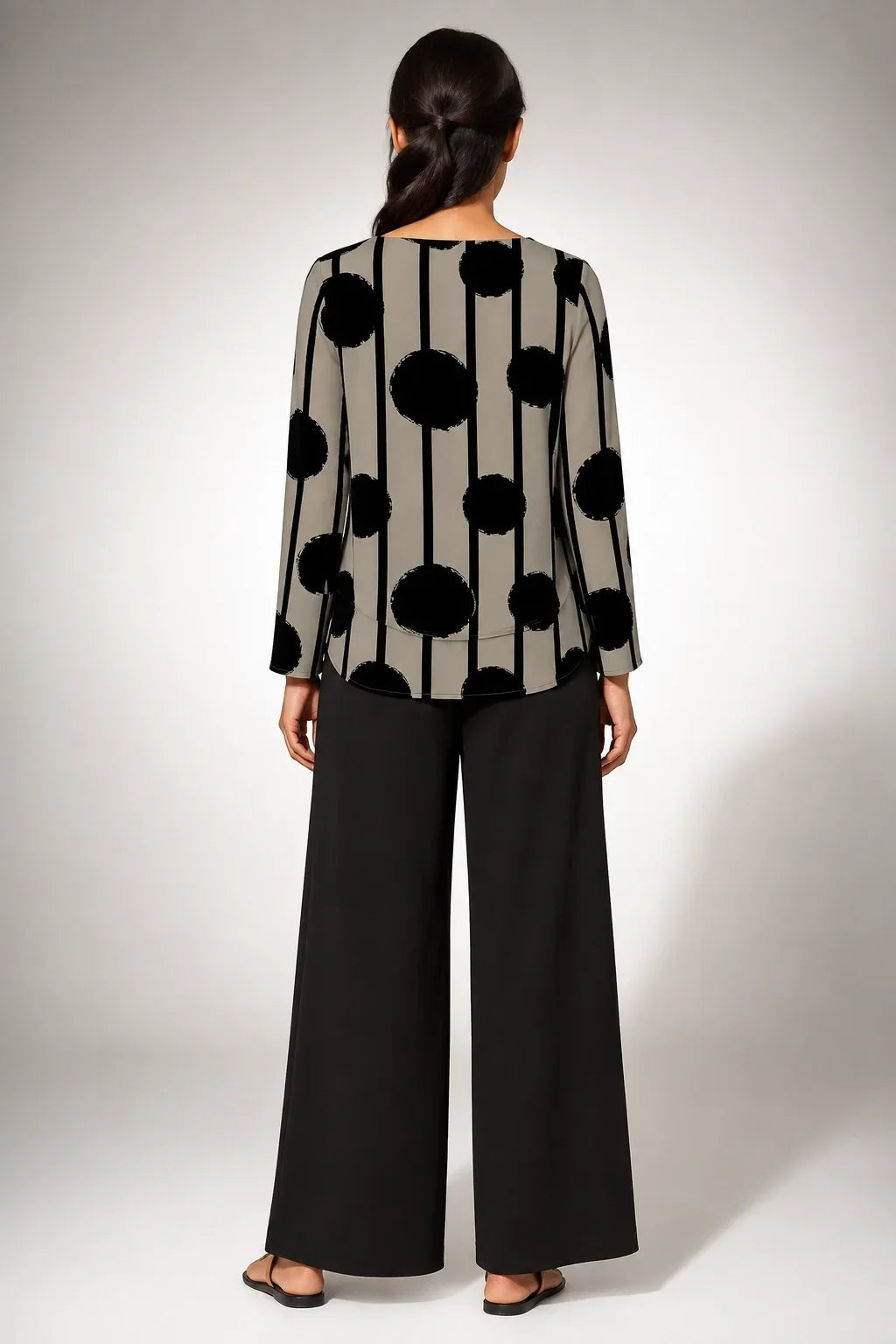 Leocadia™ | Conjunto de Lunares con Pantalón Negro