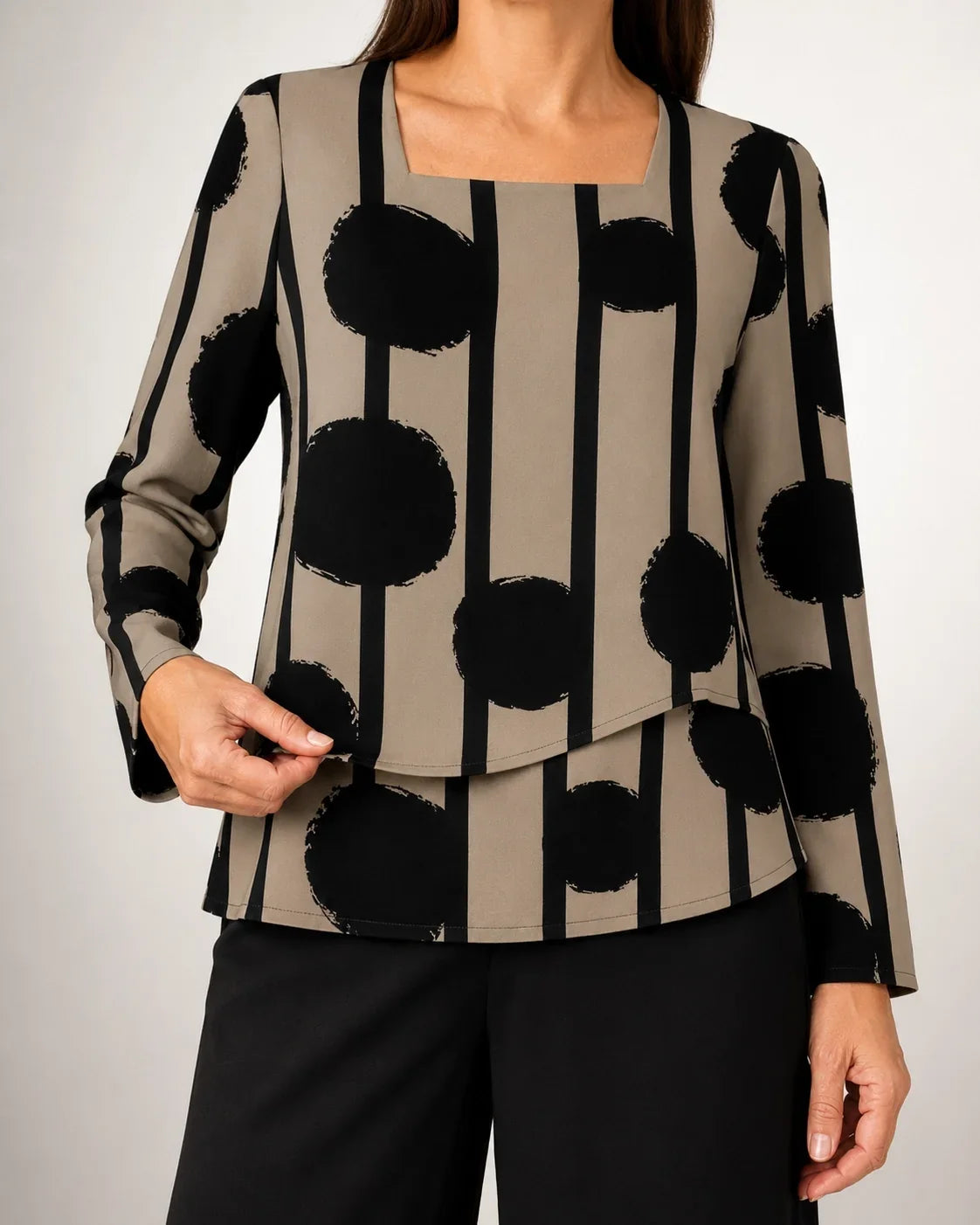 Leocadia™ | Conjunto de Lunares con Pantalón Negro